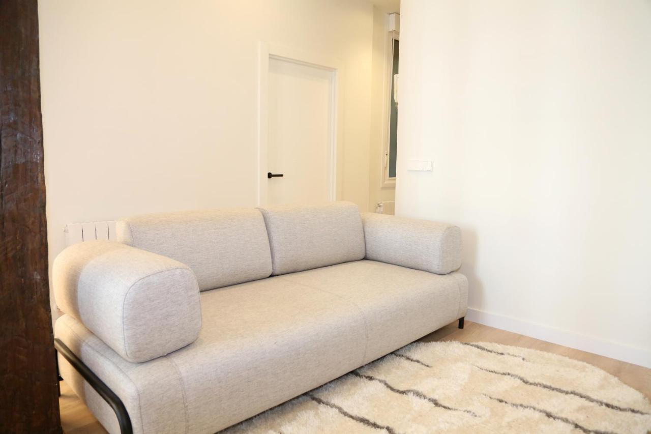 Piso Boutique Frente Al Casco Viejo De Bilbaoアパートメント エクステリア 写真