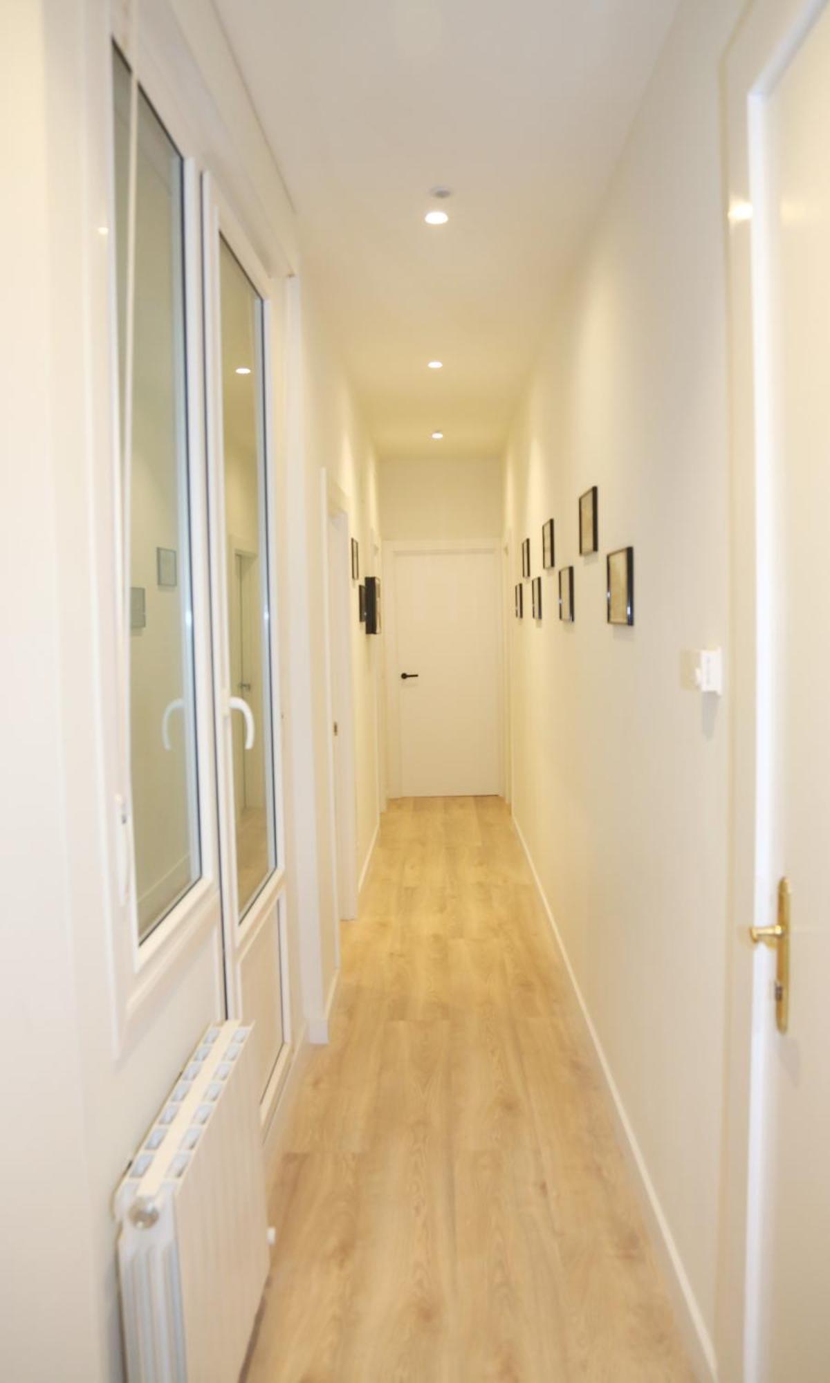 Piso Boutique Frente Al Casco Viejo De Bilbaoアパートメント エクステリア 写真